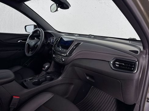 Used 2023 Chevrolet Equinox RS w/ RS Leather Package FWD image 31