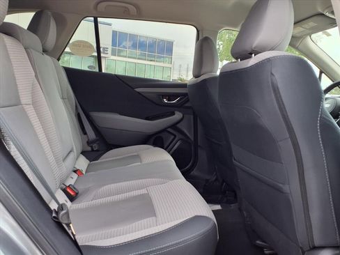 Certified 2025 Subaru Outback Premium w/ Popular Package #1A image 7