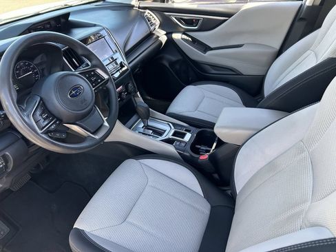 Used 2022 Subaru Forester AWD/4WD image 28