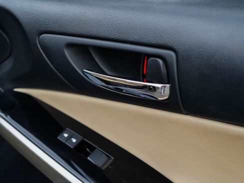 Used 2015 Lexus IS 250 image 17