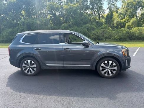 Used 2021 Kia Telluride EX w/ EX Premium Package FWD image 4