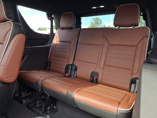 Used 2024 GMC Yukon Denali Ultimate AWD/4WD image 20