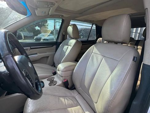 Used 2012 Hyundai Santa Fe Limited w/ Navigation Pkg 4 image 6