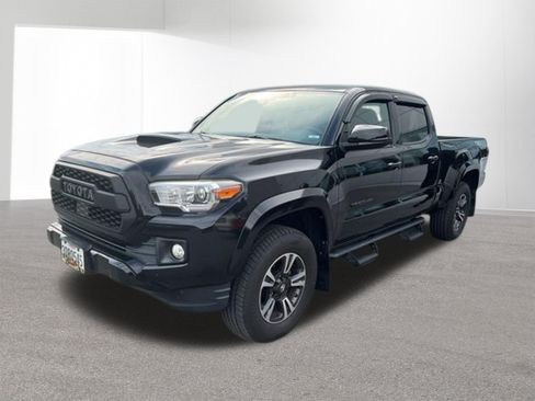Used 2019 Toyota Tacoma TRD Sport AWD/4WD image 21
