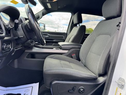 Used 2019 RAM 1500 Big Horn AWD/4WD image 17