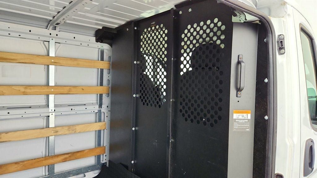 Used 2025 RAM ProMaster 2500 w/ U-Haul Equipment Group FWD image 25