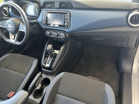 Used 2025 Nissan Versa SV FWD image 14