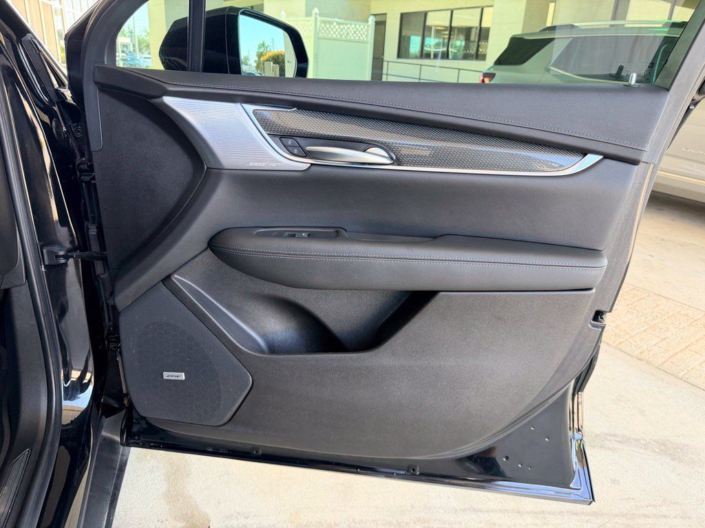 Used 2023 Cadillac XT5 Sportv w/ Technology Package AWD/4WD image 40