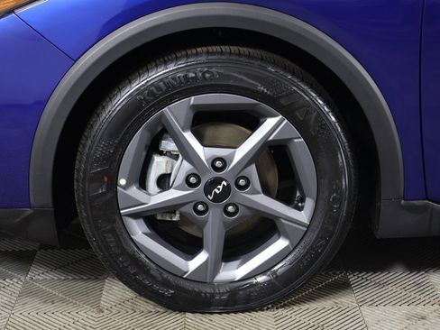 Used 2025 Kia K4 LXS image 19