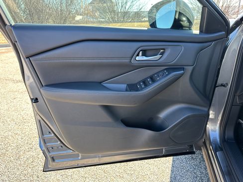 New 2026 Nissan Rogue SV image 10