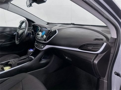Used 2018 Chevrolet Volt LT image 26