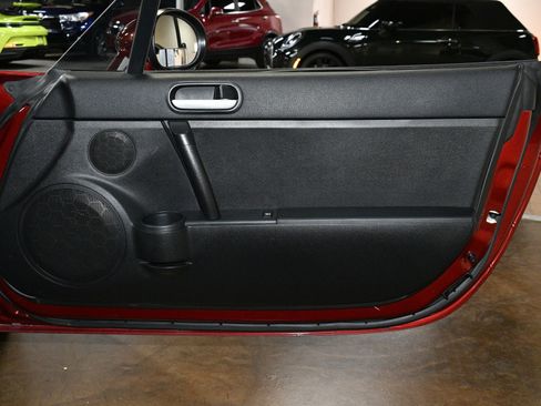 Used 2007 MAZDA MX-5 Miata Touring image 46