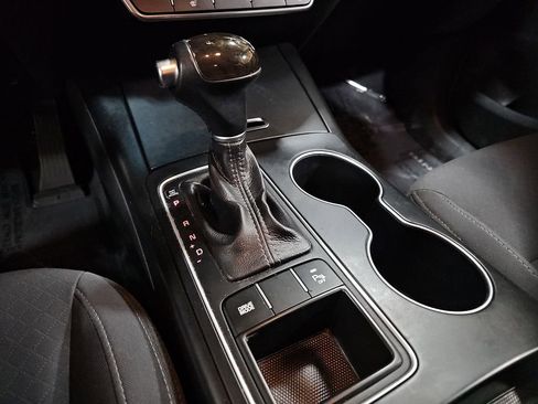 Used 2016 Kia Sorento LX w/ LX Convenience Package image 15