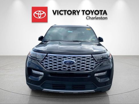 Used 2022 Ford Explorer Platinum w/ Equipment Group 601A image 8