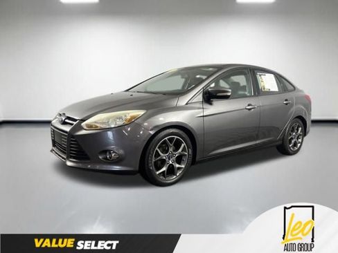 Used 2013 Ford Focus SE FWD image 1