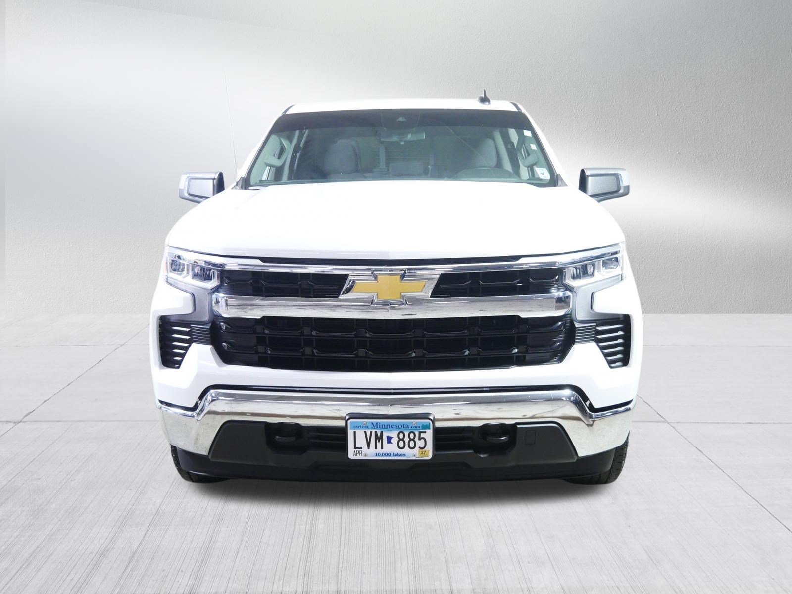 Used 2024 Chevrolet Silverado 1500 LT w/ Z71 Off-Road Package AWD/4WD image 2