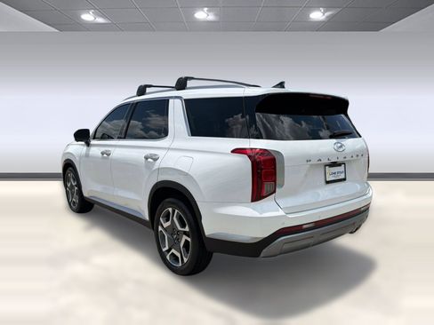 Used 2025 Hyundai Palisade SEL FWD image 3