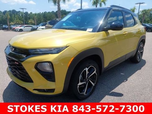 Used 2023 Chevrolet TrailBlazer RS w/ Sun and Liftgate Package AWD/4WD image 1