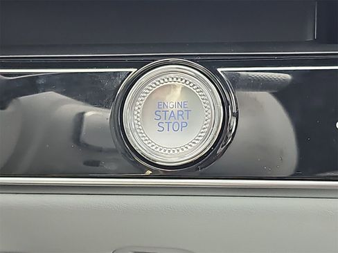 Certified 2026 Genesis GV70 2.5T Advanced image 24