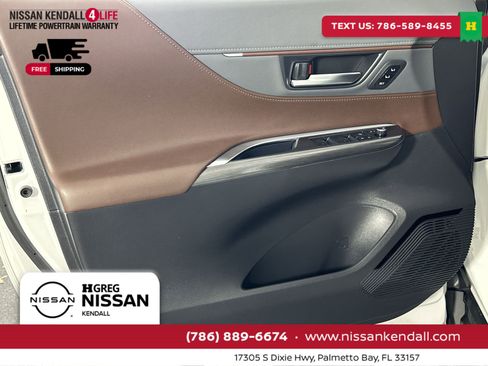 Used 2023 Toyota Venza Limited image 33