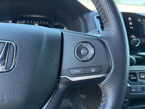 Used 2025 Honda Passport EX-L image 19