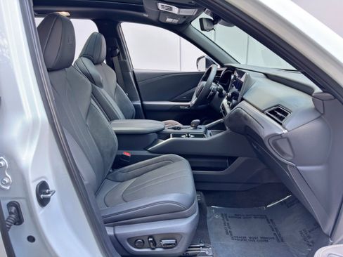 Used 2026 Lexus TX 500h AWD w/ Technology Package image 16