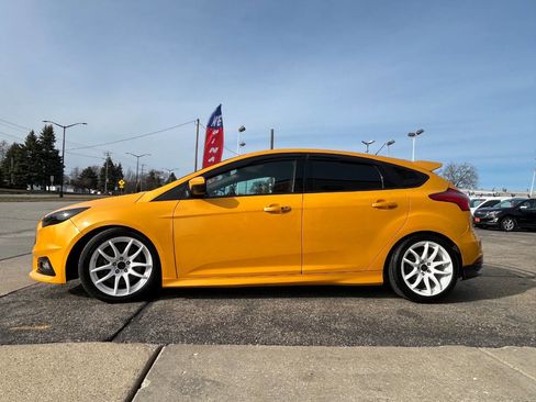 Used 2015 Ford Focus ST w/ Equipment Group 401A image 8