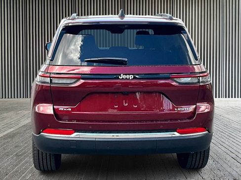 New 2025 Jeep Grand Cherokee Limited w/ Luxury Tech Group II image 4