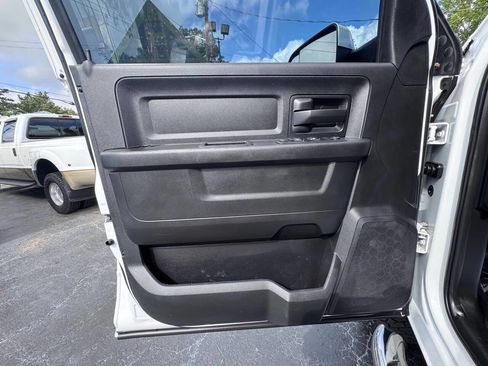 Used 2016 RAM 2500 Tradesman w/ Chrome Appearance Group image 23