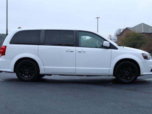 Used 2020 Dodge Grand Caravan GT image 5