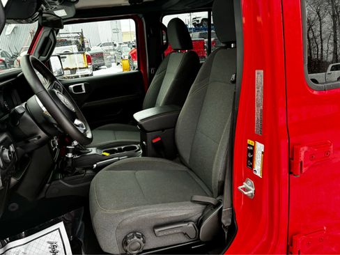 Used 2024 Jeep Wrangler Sahara w/ Dual Top Group image 17