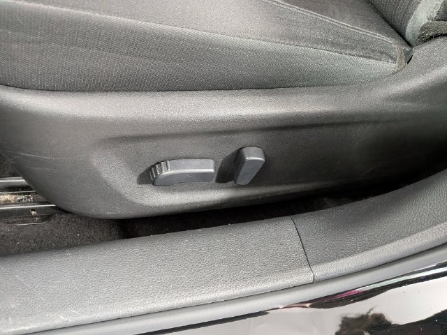 Used 2025 Nissan Altima 2.5 SV FWD image 13