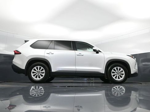 Used 2024 Toyota Grand Highlander XLE image 46
