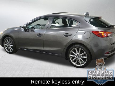 Used 2018 MAZDA MAZDA3 Grand Touring w/ Premium Equipment Package image 8