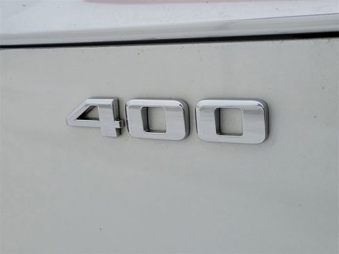 Used 2022 Cadillac XT6 Premium Luxury w/ LPO, Floor Liner Package image 6