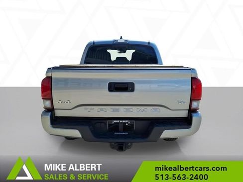 Used 2020 Toyota Tacoma SR AWD/4WD image 6