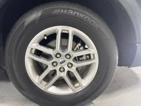 Used 2025 Ford Explorer Active RWD image 9