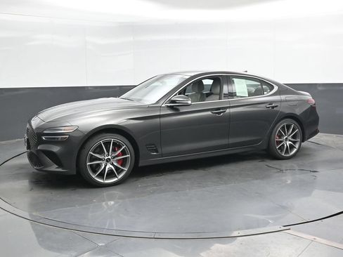 Used 2025 Genesis G70 2.5T AWD/4WD image 8