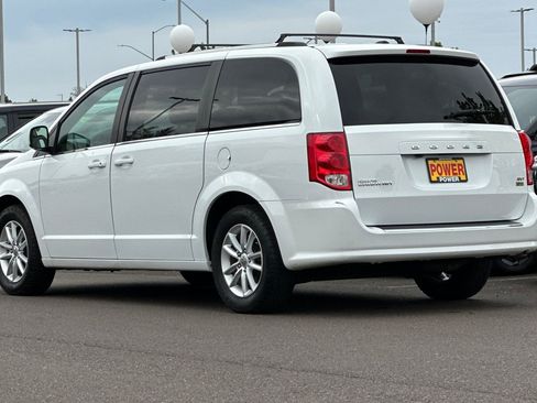Used 2019 Dodge Grand Caravan SXT FWD image 6