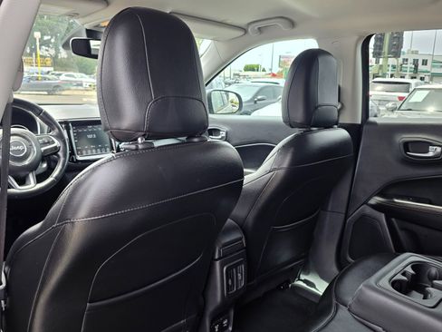 Used 2020 Jeep Compass Limited FWD image 19