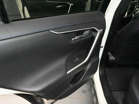 Used 2019 Toyota RAV4 XSE w/ Carpet Mat Package AWD/4WD image 23