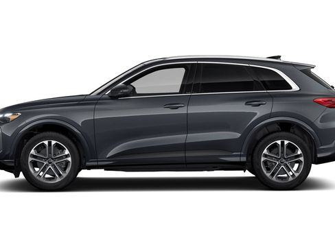 Certified 2025 Audi Q5 Premium w/ Convenience Package AWD/4WD image 8