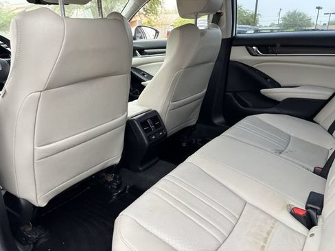 Used 2021 Honda Accord Touring image 14