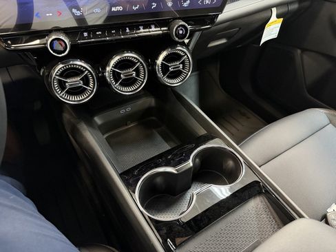 New 2025 Chevrolet Blazer EV LT w/ Super Cruise Package image 17