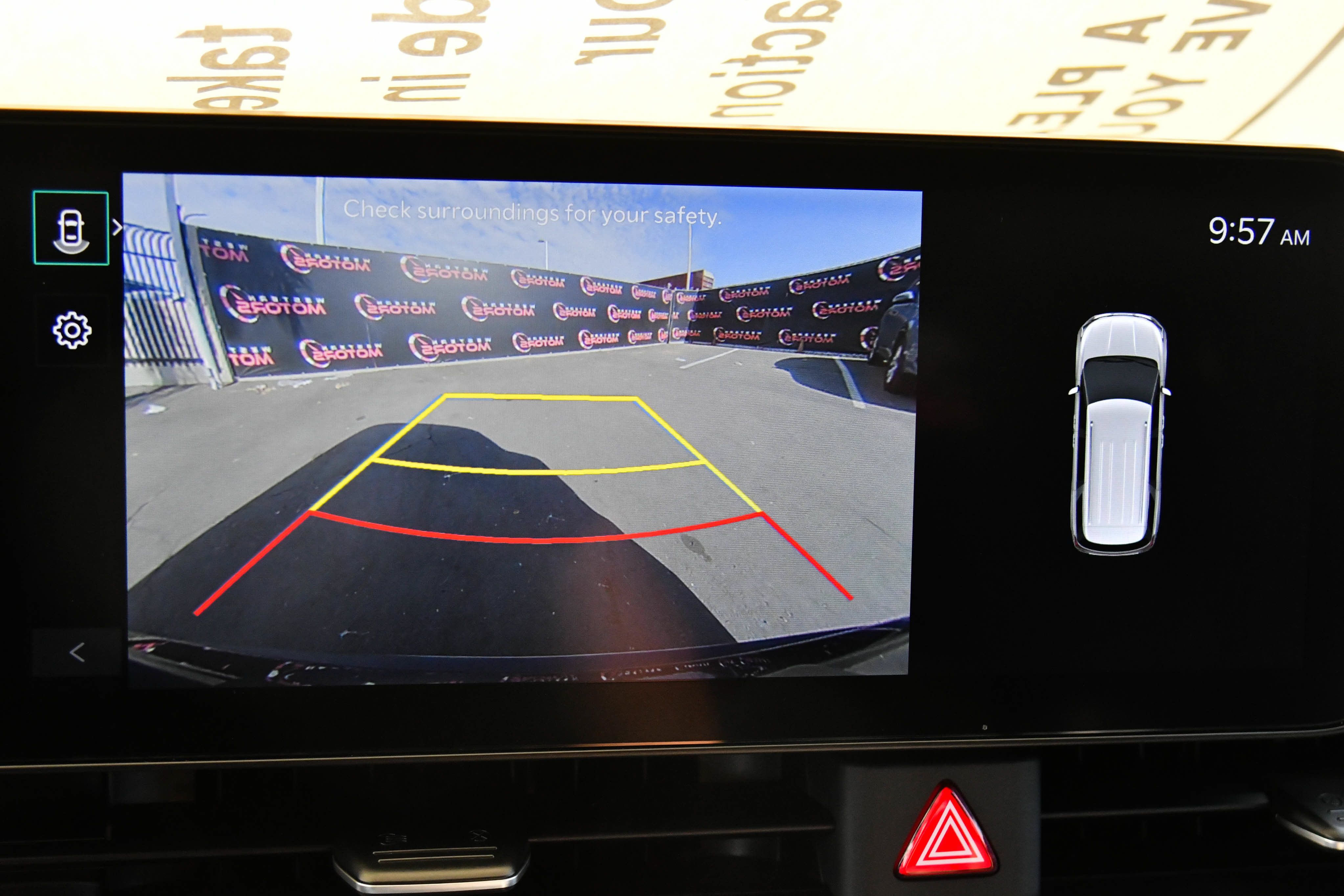Used 2025 Kia Carnival FWD image 19