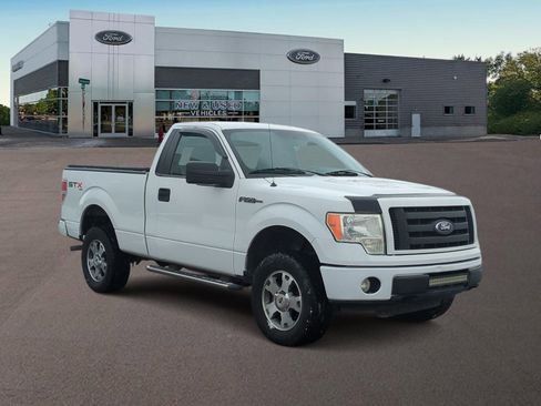 Used 2010 Ford F150 STX image 2