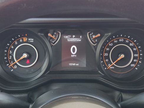 Used 2025 Jeep Gladiator Sport AWD/4WD image 18