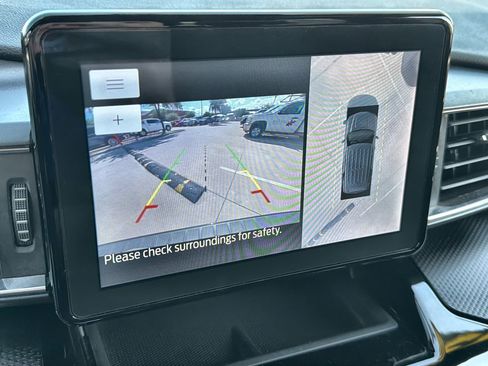 Certified 2023 Ford Explorer ST-Line w/ Class IV Trailer Tow Package RWD image 17