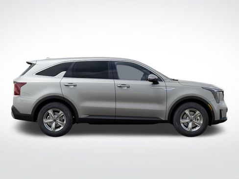 New 2026 Kia Sorento LX FWD image 8