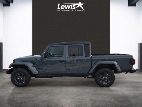 New 2026 Jeep Gladiator Sport image 2